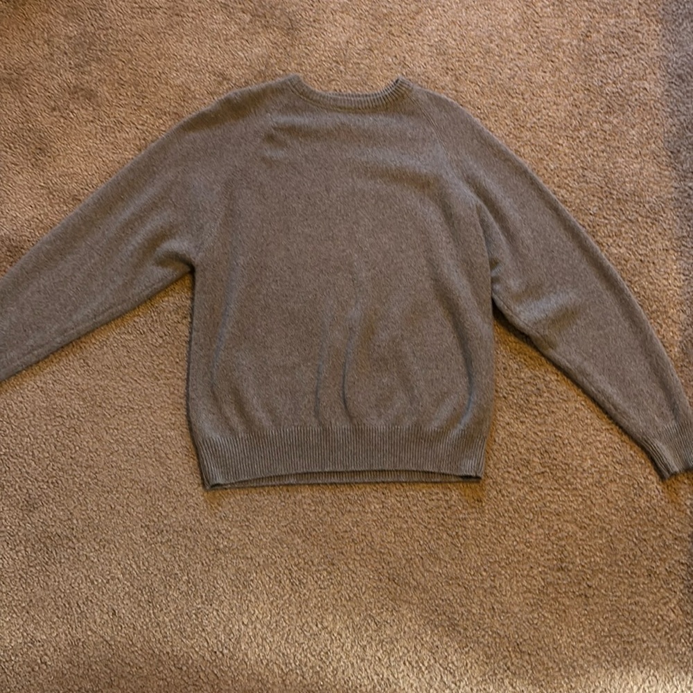Cashmere sweater